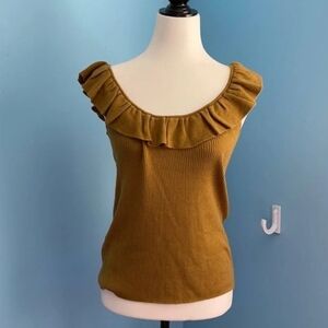 Madewell The ultimate day off top. Madewell Tops Madewell Wakeford Ruffle Sweate